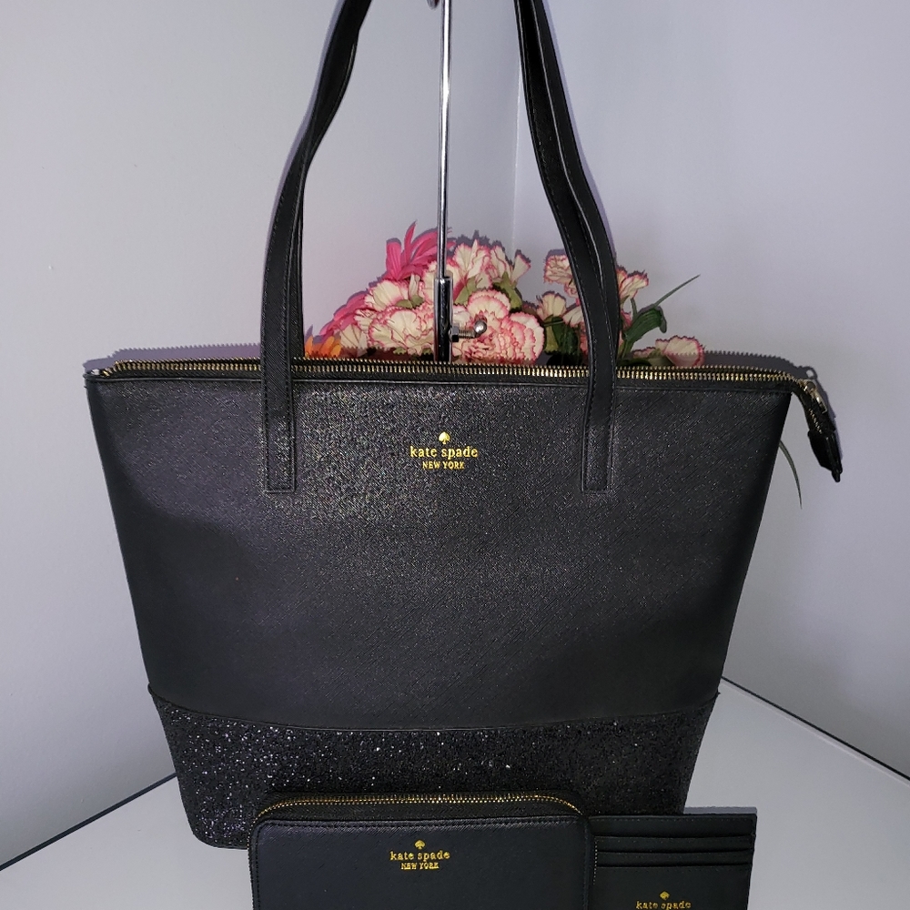 Kate Spade♠️ Tote Set - Picture 2 of 13